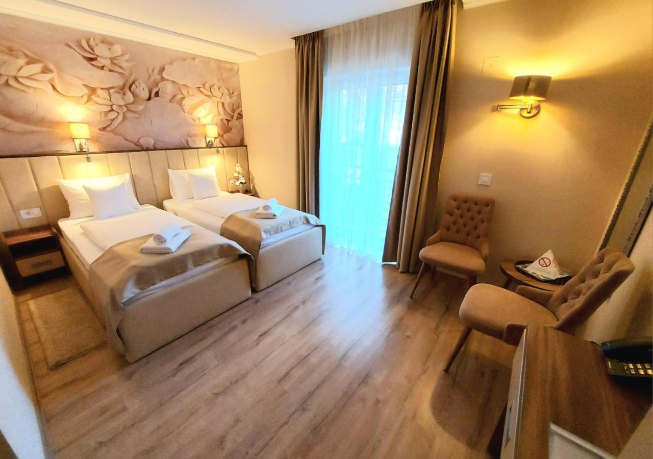 Papuli Rooms 4U Senta Екстериор снимка