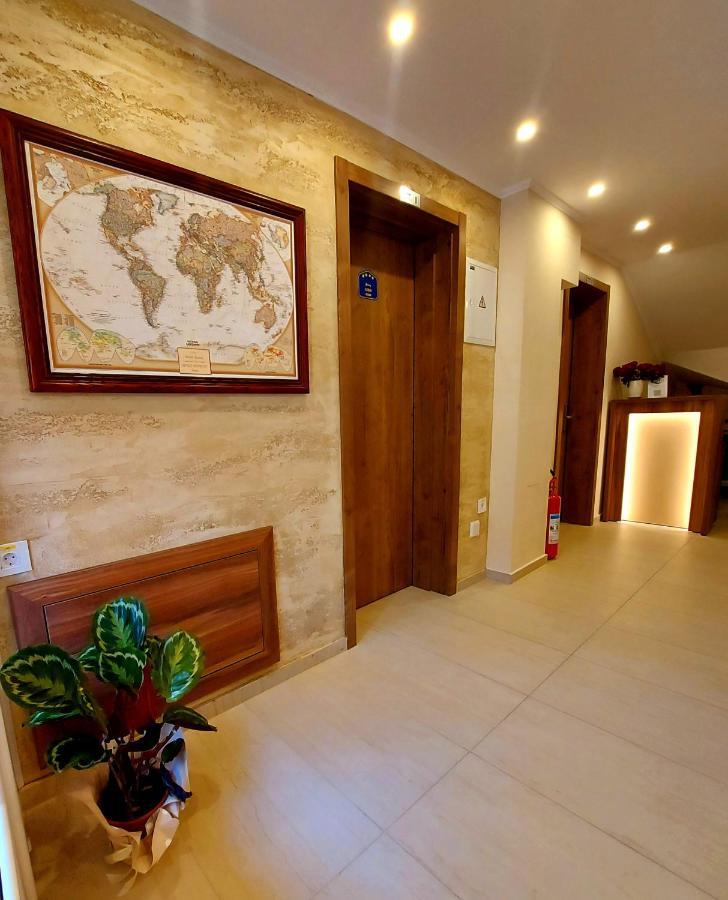 Papuli Rooms 4U Senta Екстериор снимка